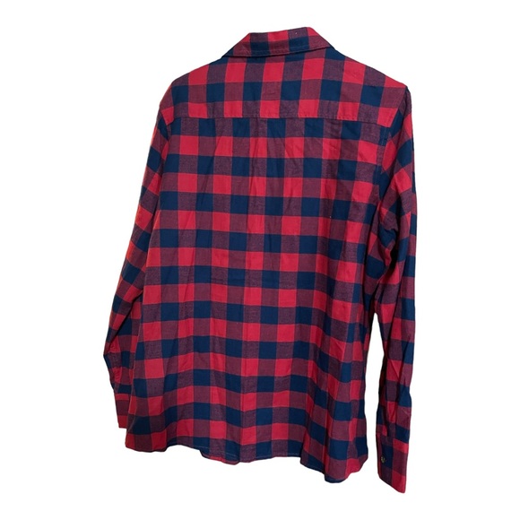 3 Womens or teen girls flannel shirts - Picture 9 of 10